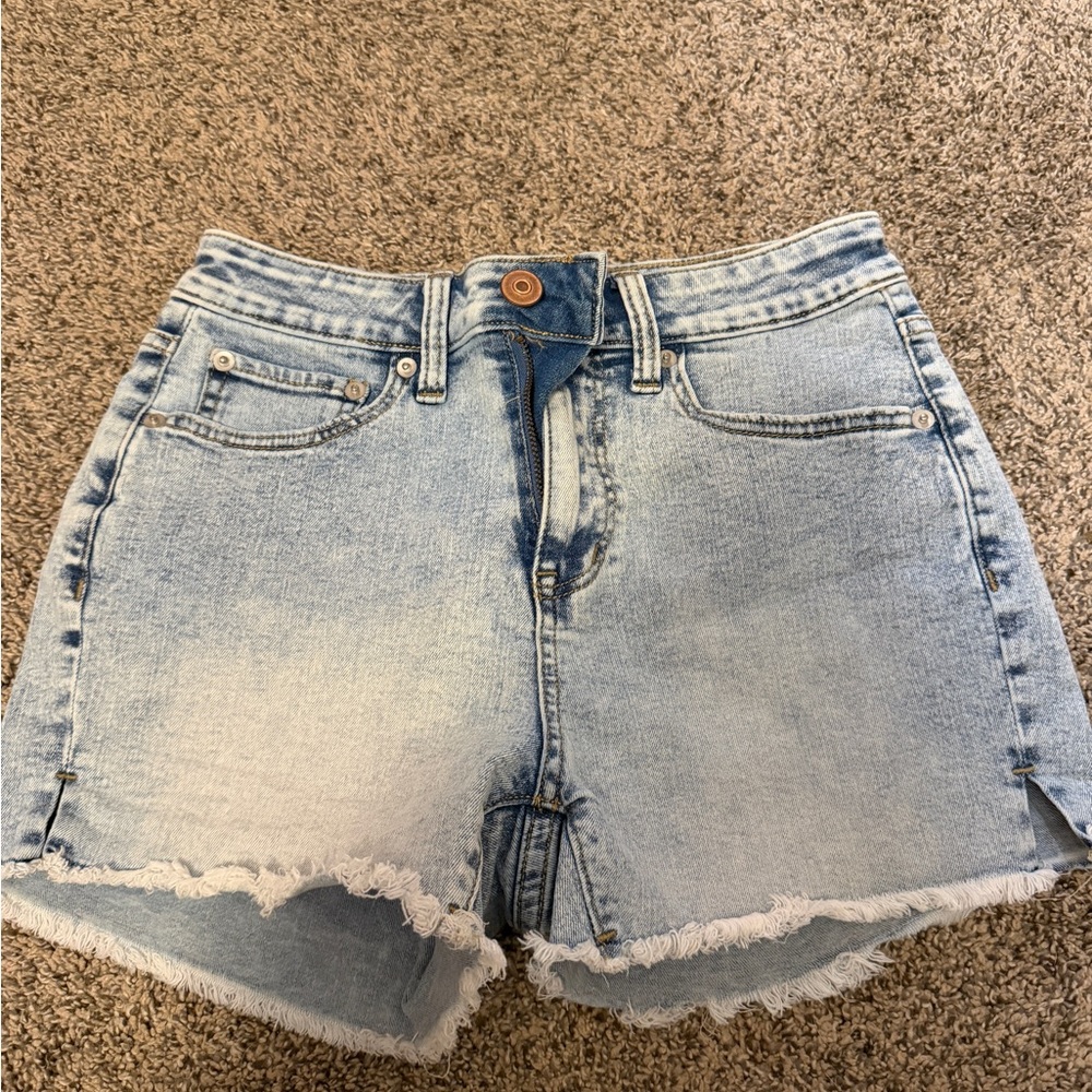 No Boundaries Light Wash Jean Shorts